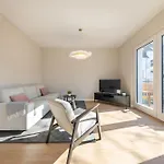 Ferienwohnung Strom Acht - modern frisch inkl Stellplatz, Balkon - 200m zum Alten Strom