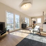 Strom Acht - Modern Frisch Inkl Stellplatz, Balkon - 200m Zum Alten Strom *